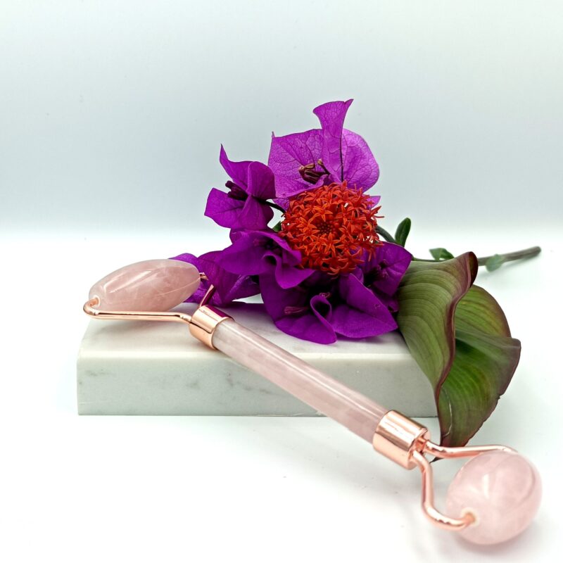 facial Roller R300 (includes a 5ml serum sample)