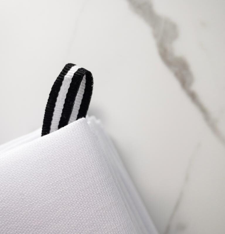 Orchid Bloom Exfoliating Muslin Cloth